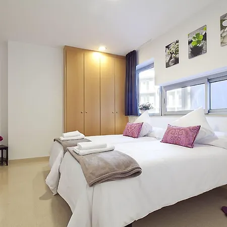 Apartment Charmsuites Nou Rambla Barcelona