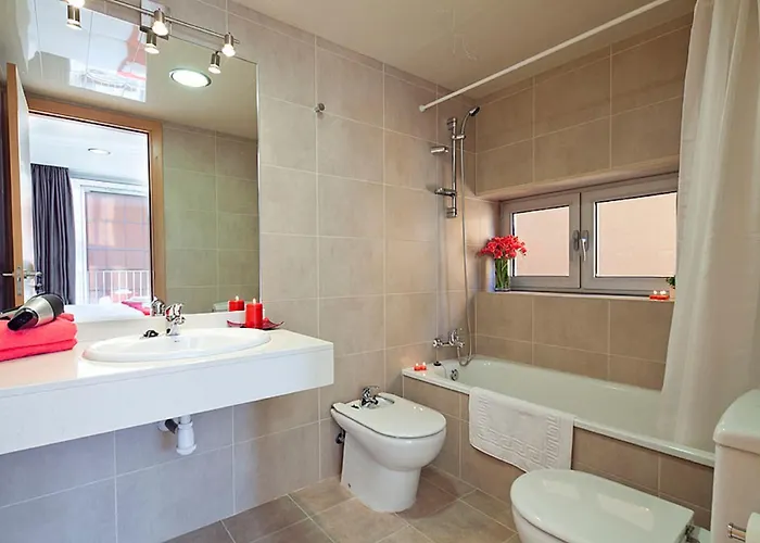 Charmsuites Nou Rambla Apartment