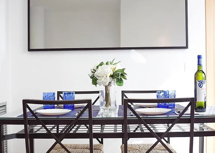 Apartment Charmsuites Nou Rambla Barcelona