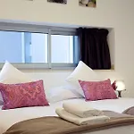 Apartment Charmsuites Nou Rambla Barcelona